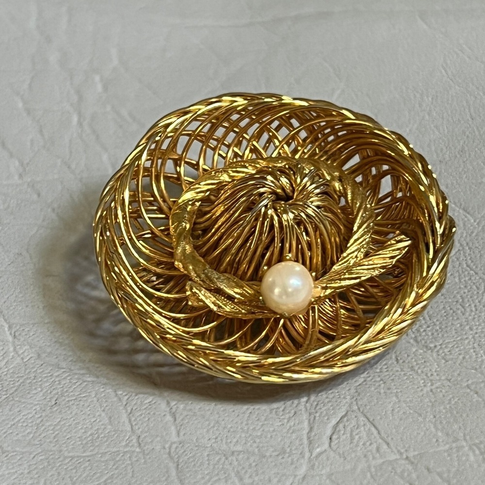 Vintage Hat Brooch Gold Tone Wire Faux Pearl Accent Sombrero Pin